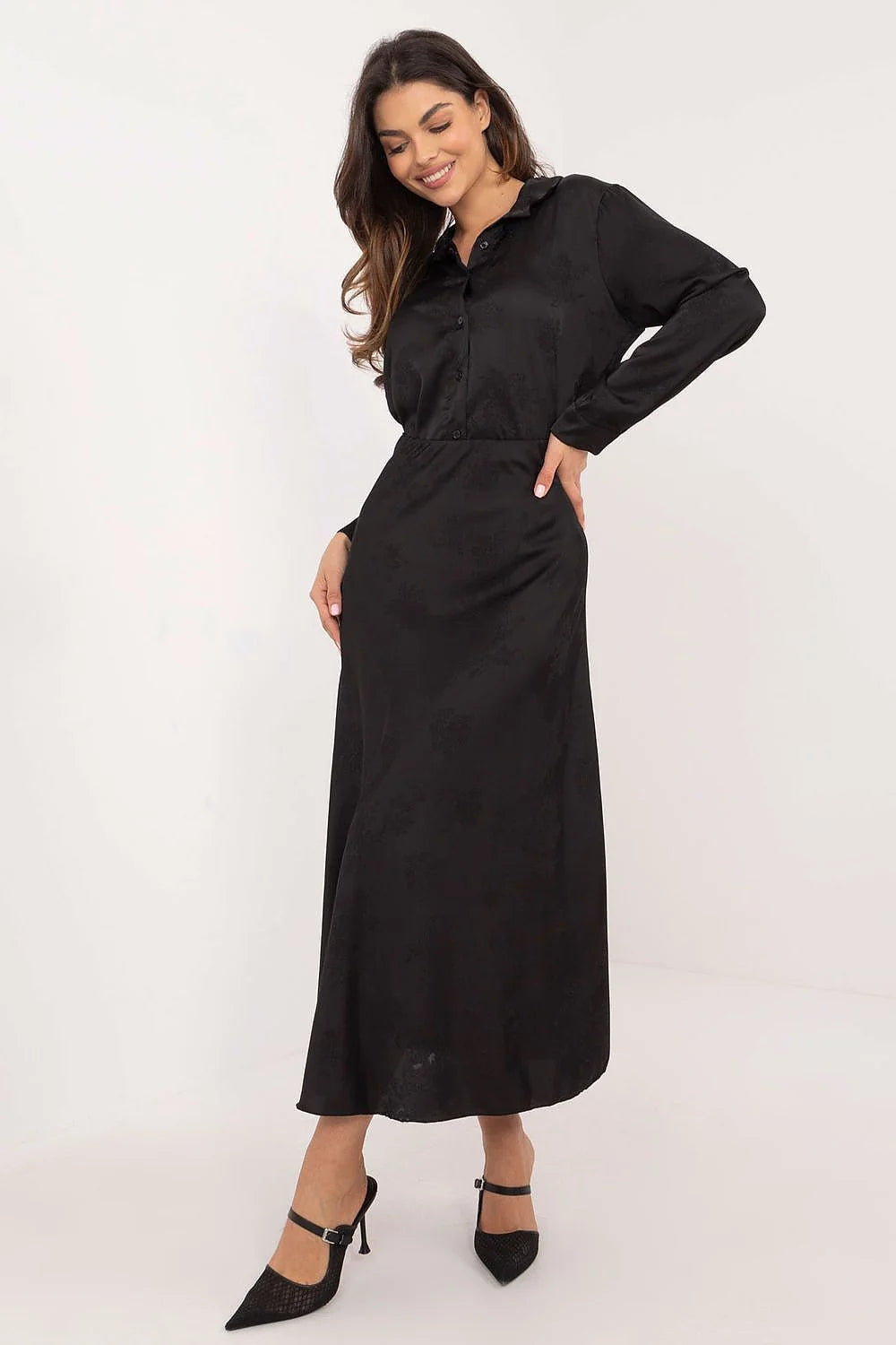 Robe élégante pour femme noire longue manches courtes tissu satiné coupe évasée en deux pièces