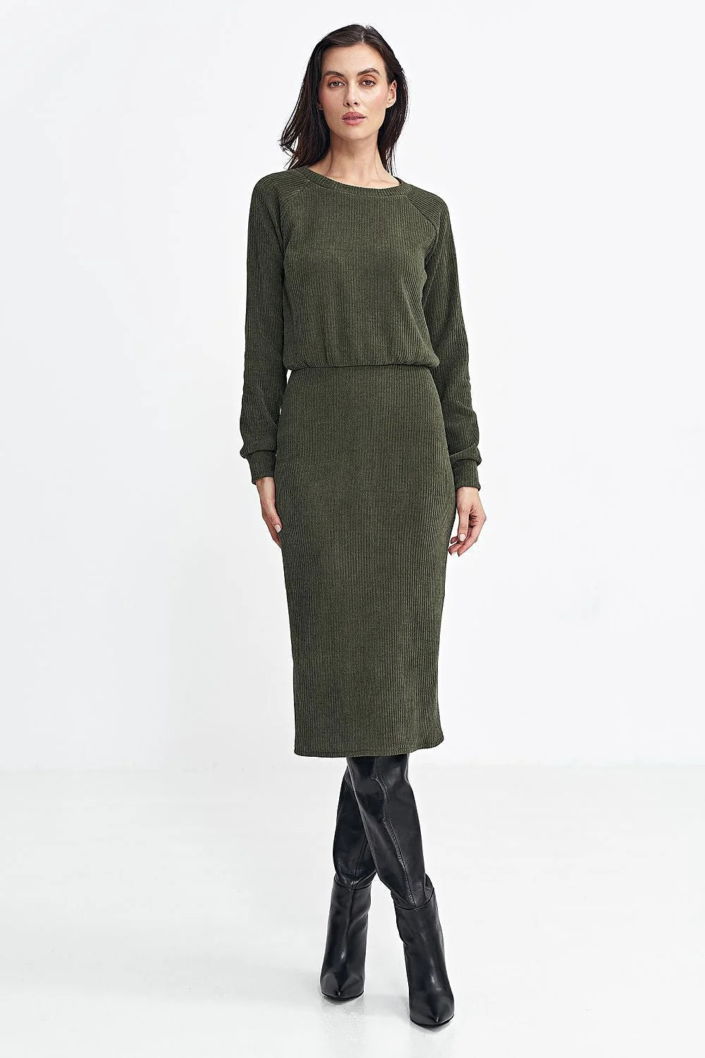 Robe de jour élégante maille côtelée vert olive manches longues taille haute fente dos femmes