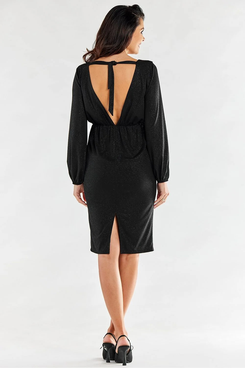 robe soirée élégante fuchsia pailletée stretch coupe ajustée midi encolure ronde manches longues bouffantes poignets élastiqués taille élastique cintrée soyeuse