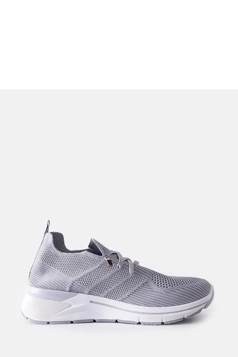 Baskets Solea pour femmes, style athlétique, confort maximal, design moderne, maille respirante, couleur gris pâle, semelle blanche, silhouette basse, lacets assortis, occasion quotidienne, moderne active, mode urbaine