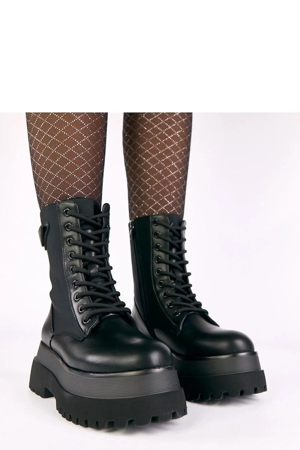 bottines femme noir mat plateforme Lassi Gemre similicuir textile lacets combat semelle crantée bout rond œillets métalliques fermeture éclair intérieure