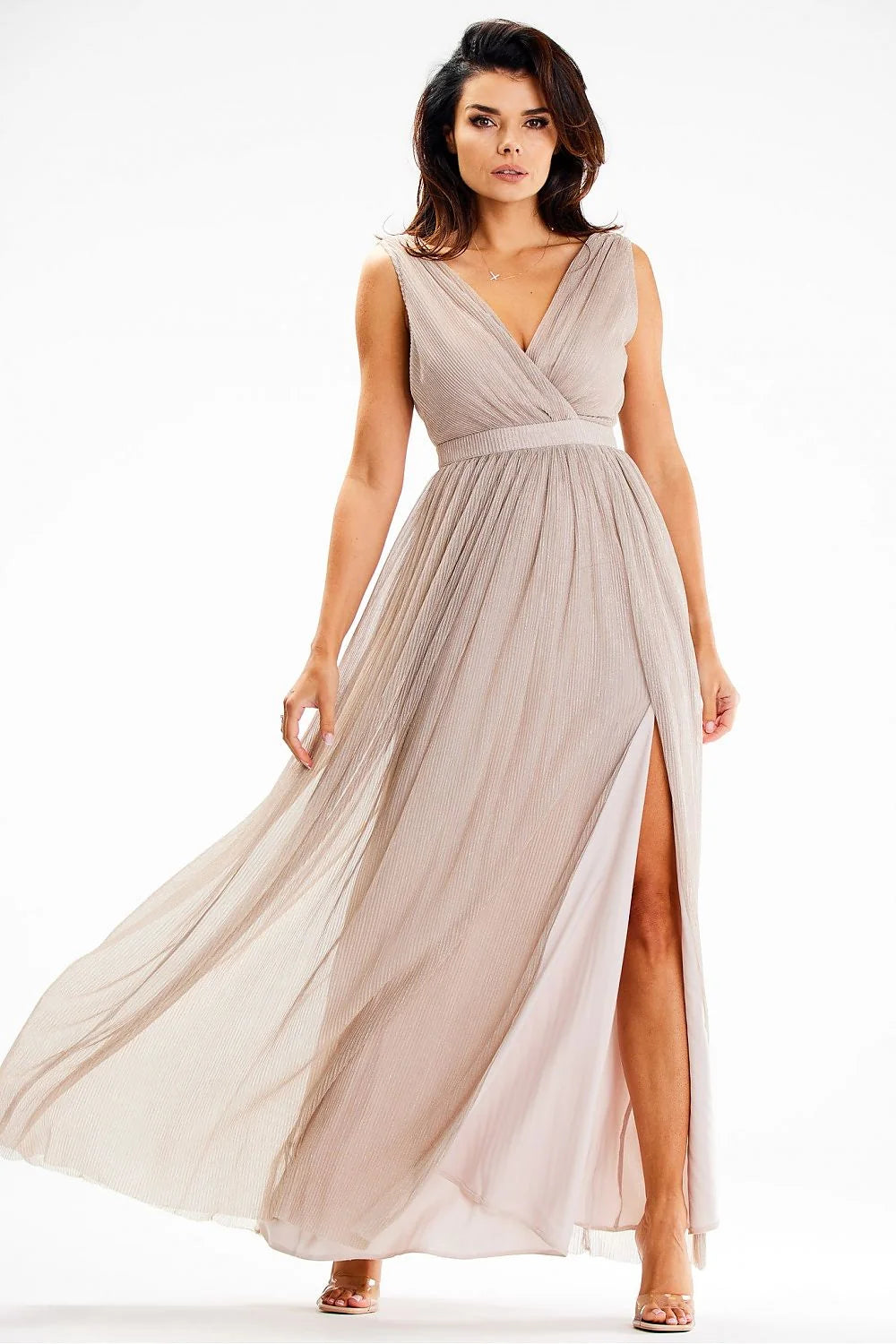 Robe longue élégante pour femme en maille brillante, décolleté dos nu, fente latérale, couleur nude, coupe empire, taille ajustable