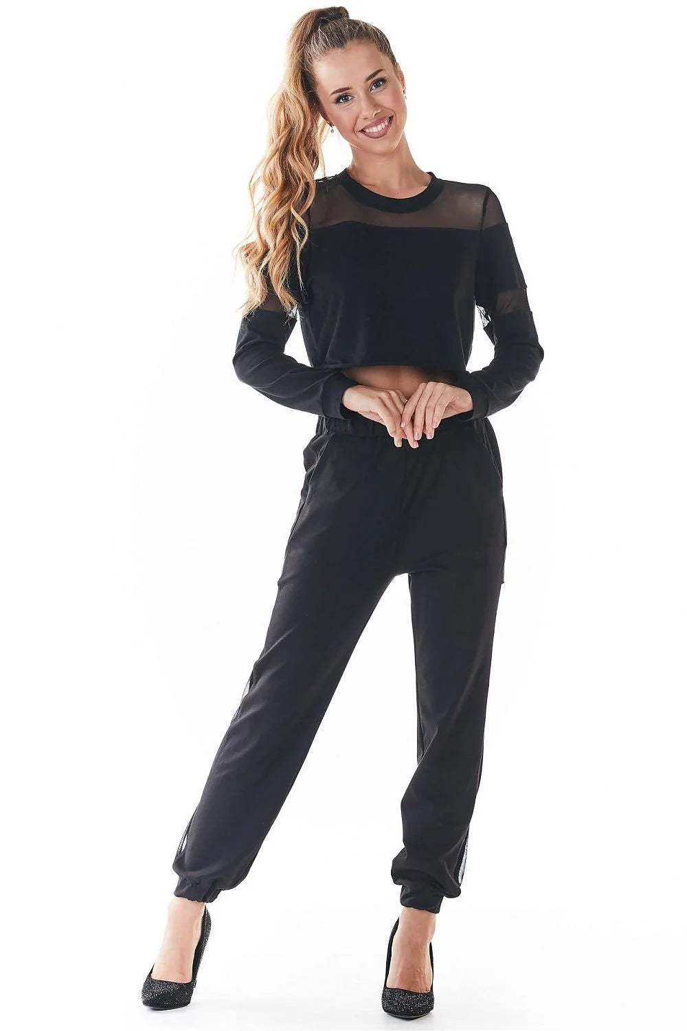 Ensemble sportswear femme Infinite You lavande pastel contrastants noirs mode athleisure deux pièces crop top manches longues pantalon taille élastiquée