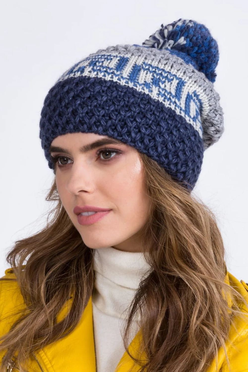 bonnet tricoté femme hiver maille épaisse pompon volumineux multicolore slouchy jacquard bleu marine gris écru doublé chaud confortable