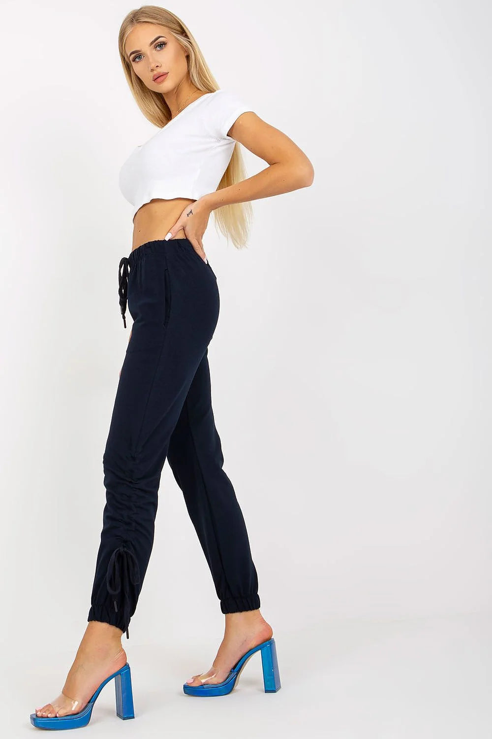 Pantalon de survêtement à taille haute en coton élasthanne pour femme, style moderne, couleur noire, confort et style