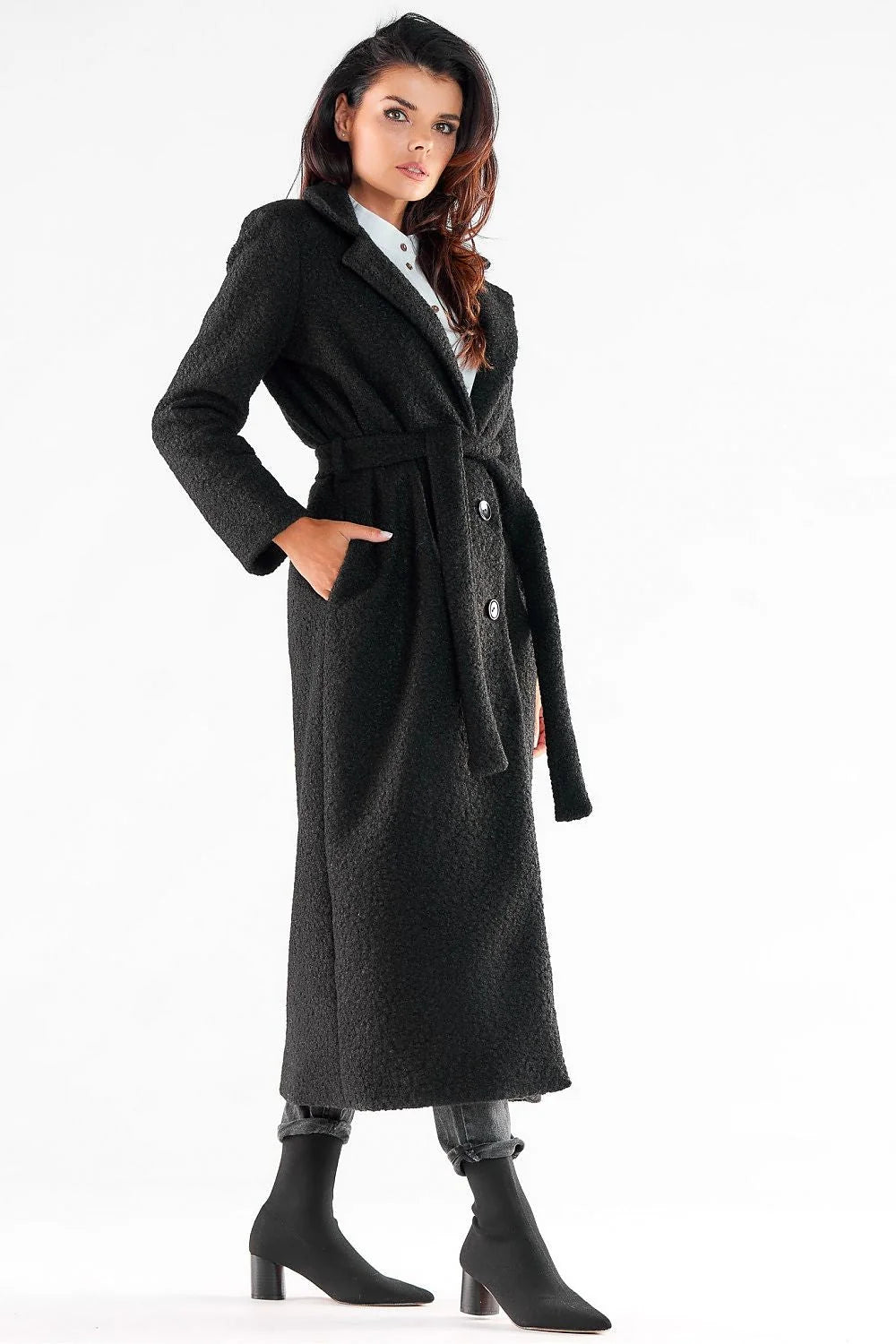 Manteau long pour femme pied-de-poule noir et blanc coupe droite boutons noirs ceinture polyester 100% mode ville soirées