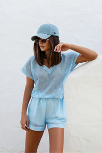 Ensemble La Balancia femme été 2023 maille aérée bleu clair t-shirt manches courtes col V short ajusté plage vacances sport décontracté