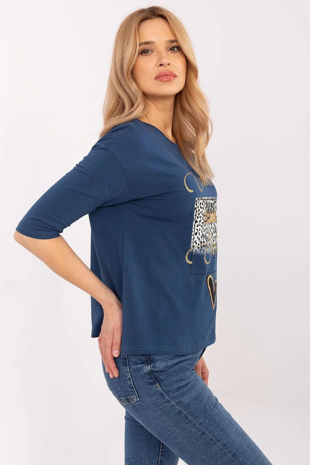 Chemisier féminin en coton doux manches 3/4 col rond motif léopard doré cœur stylisé occasions multiples casual chic