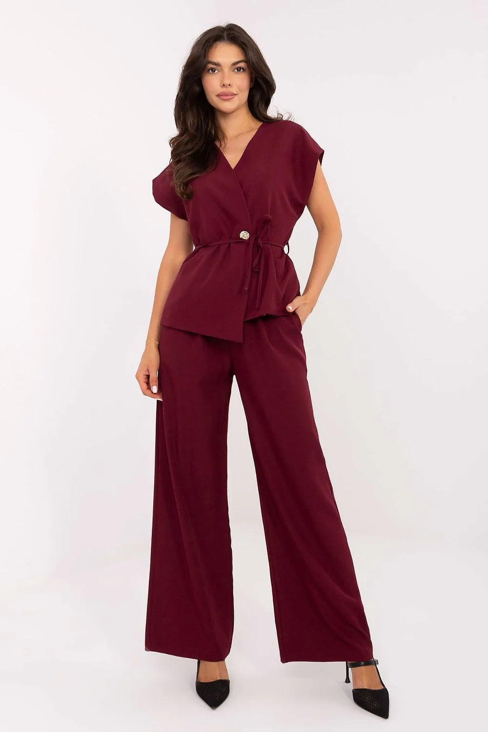 ensemble femme bordeaux élégant minimaliste gilet raglan ceinture nouée pantalon taille haute jambes larges poches latérales viscose polyester