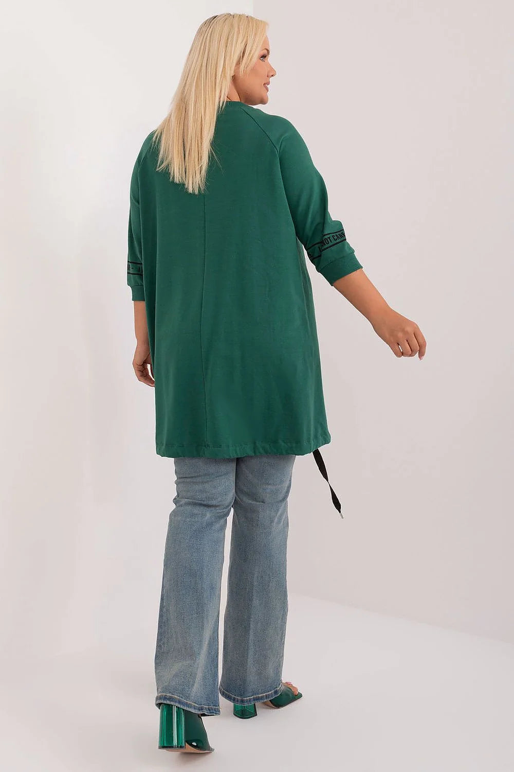 tunique oversize grande taille Relevance asymétrique coupe allongée manches trois quarts encolure ronde strass vert émeraude capuche streetwear