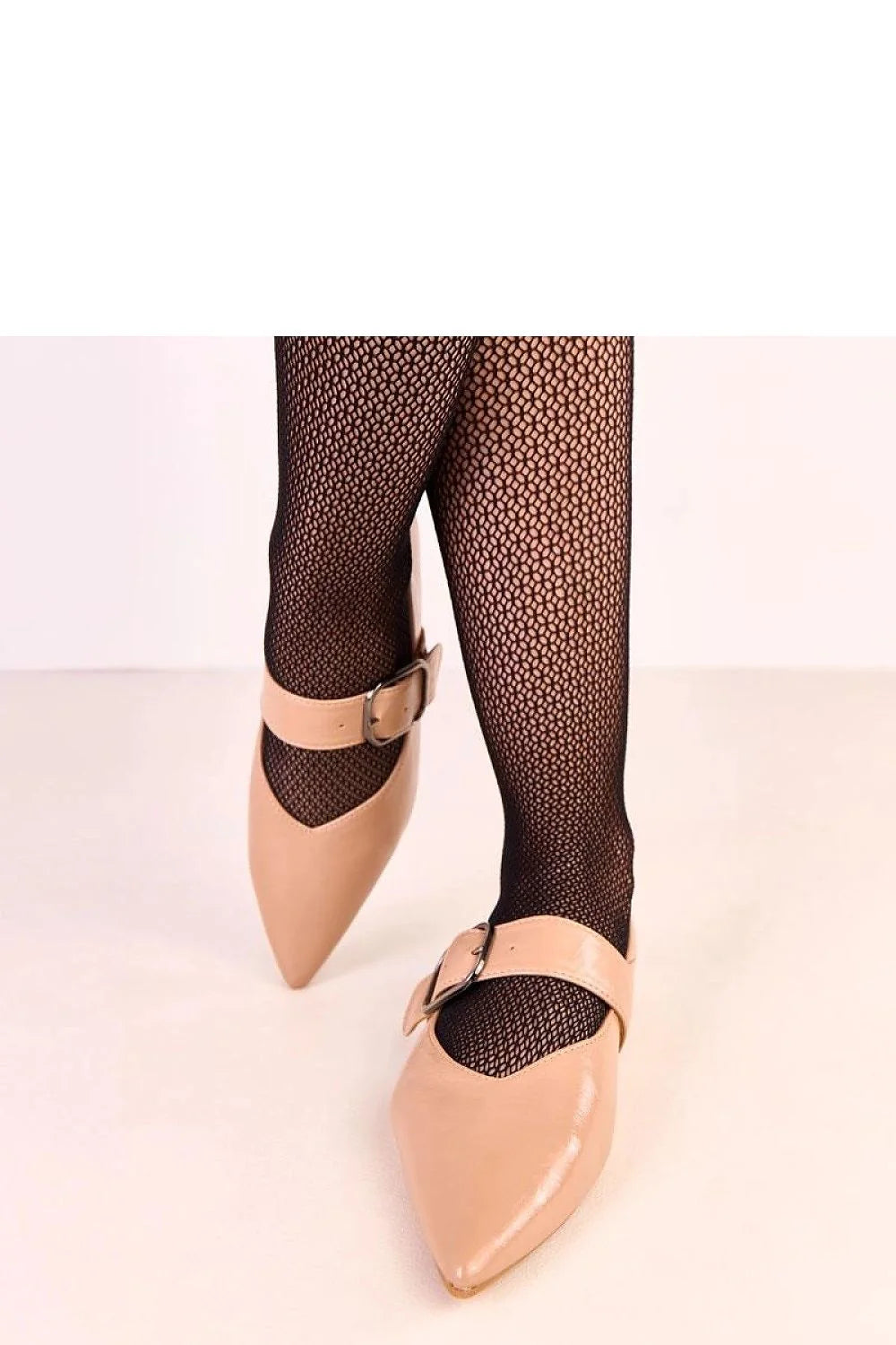 ballerine femme élégante pointu nude beige cuir écologique lisse effilée bride large boucle argenté talon plat semelle fine confort