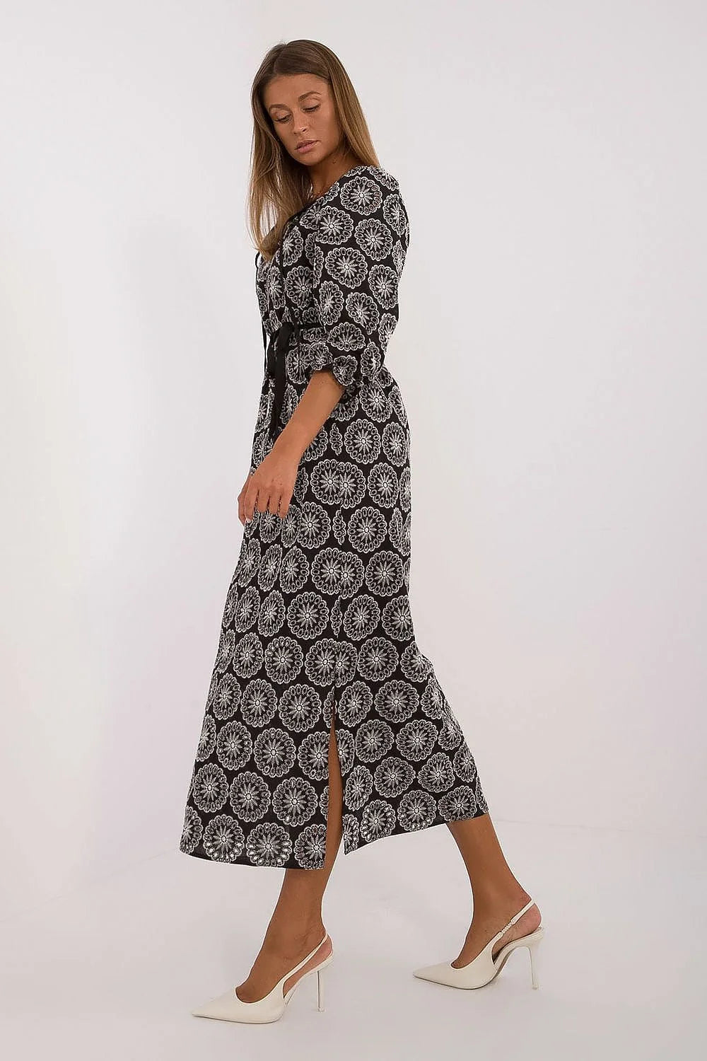 robe midi coton naturel broderie ajourée décolleté noeud romantique manches troisquarts volants doublée ceinture nouée fente latérale fluide boheme chic