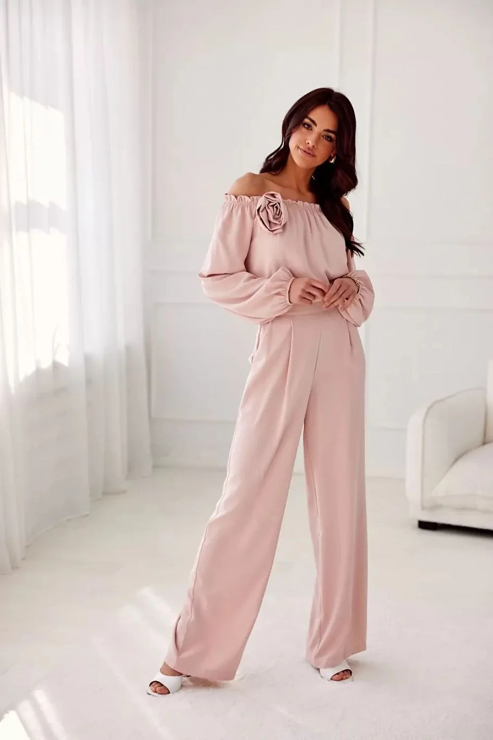 Ensemble élégant féminin bohème chic encolure bardot pantalon taille haute robe de soirée rose pâle polyester femme
