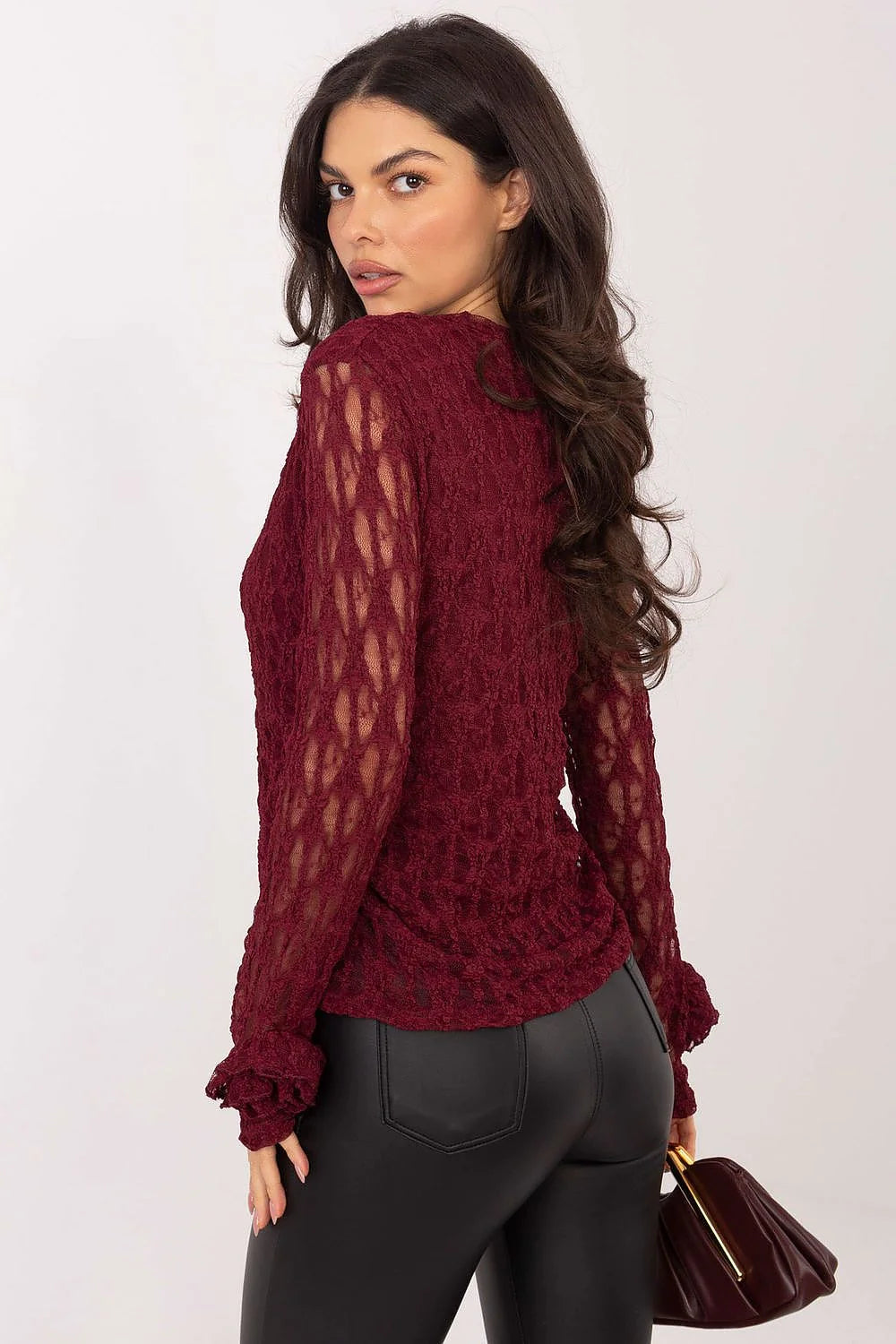 blouse dentelle bordeaux femme ajustée élégante raffinée manches longues col rond roses doublée viscose élasthanne confortable légère