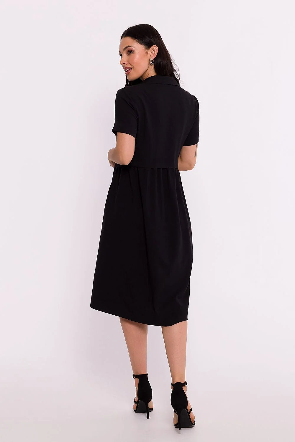 Robe chemise Be Wear classique élégante manches courtes boutonnage intégral poches latérales couleur noire taille ajustée femme