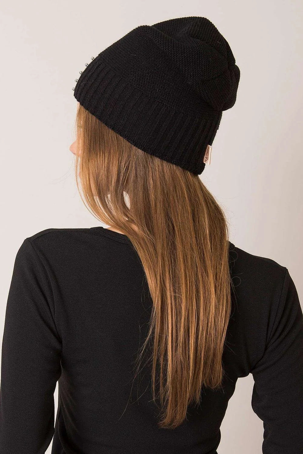 Bonnet et pull à manches longues pour femme en laine et acrylique, style urbain et moderne, noir uni, six boutons argentés, coupe ajustée et ample