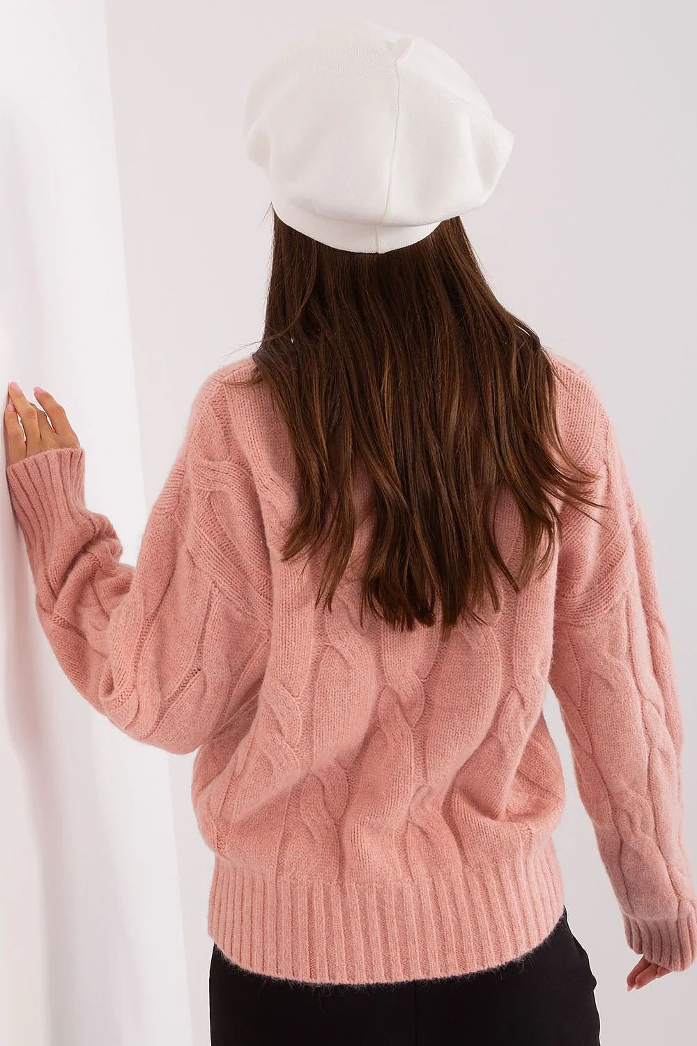 pull oversize torsadé col montant côtelé rose poudré maille texturée douce chaude cocooning féminin élégant décontracté ample manches longues ourlet