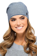 VIZCAYA bonnet féminin bleu denim chiné maille fine tombant coupe ajusté extensible viscose élasthanne léger bordure contrastée blanc détail bouton