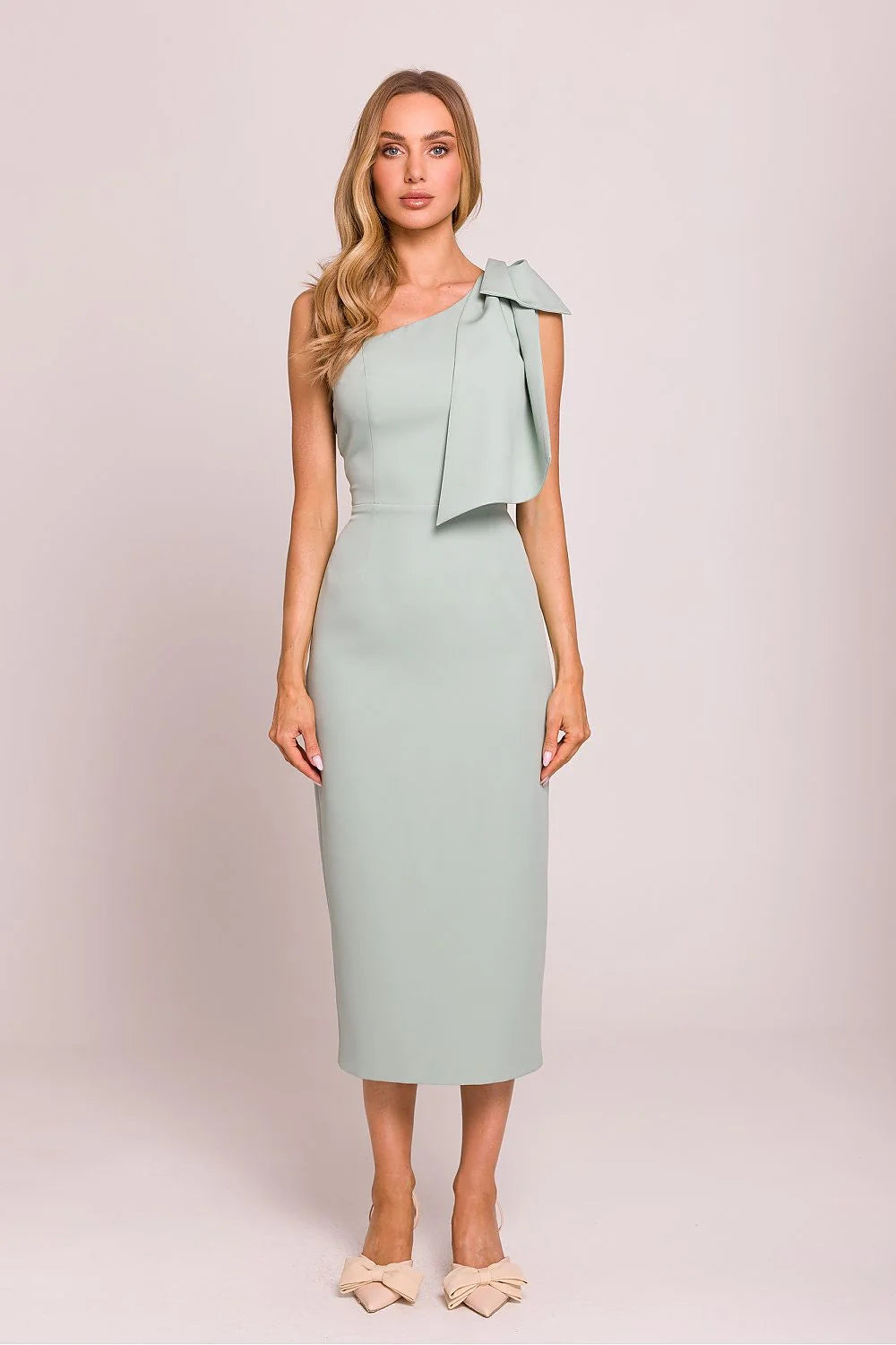 Robe de cocktail élégante vert pâle ajustée épaule asymétrique nœud décoratif taille cintrée polyester spandex femme