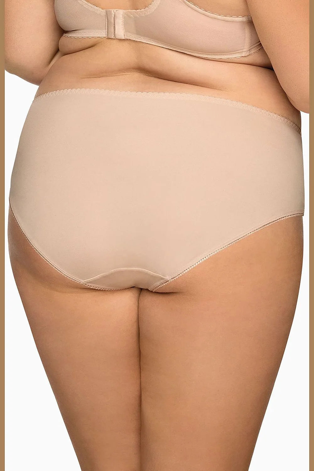 Culottes Bella Misteria en microfibre floral, confortables, coupe enveloppante, taille ajustable, dentelle latérale, couleur nude, matières élasthanne et polyamide, idéales pour le quotidien et les occasions spéciales