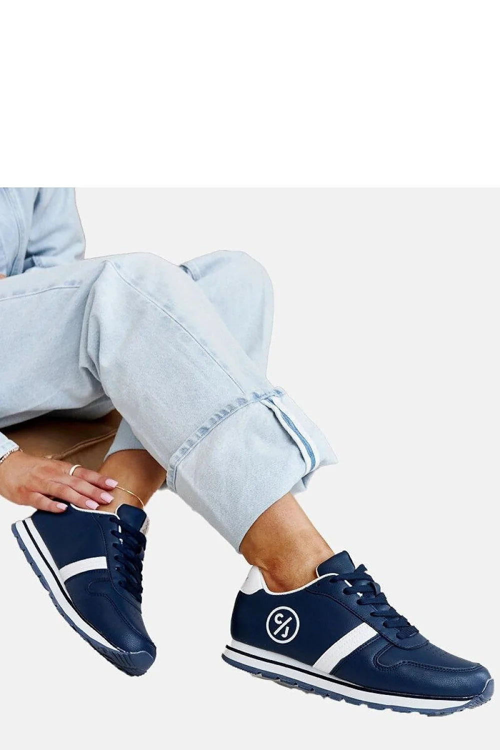 Baskets femmes CROSS JEANS bleu marine style sportif design moderne confortable laced cuir écologique