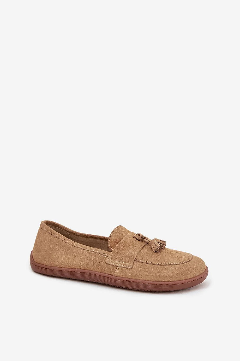 mocassins femme pieds nus suède camel pompons pampilles bout arrondi épurée surpiquées semelle caoutchouc marron confortable léger