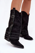 bottes cowboy femme suédine écologique noire mi mollet talon pilier biseauté bout pointu sangle boucle métallique clous décoratifs