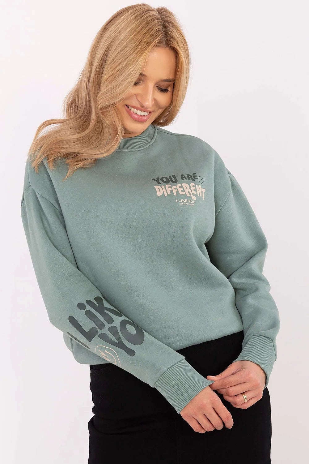 Sweatshirt Sublevel pour femmes en coton polyester design moderne manches longues encolure ras-du-cou YOU ARE DIFFERENT
