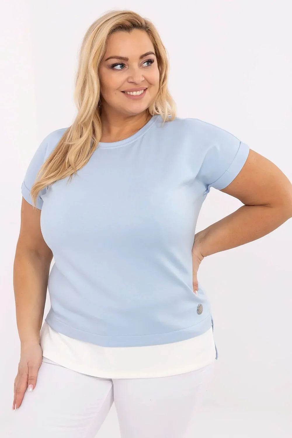 Chemisier pour femmes grande taille en viscose élasthanne tunique bleu pâle manches courtes décolleté rond style casual chic