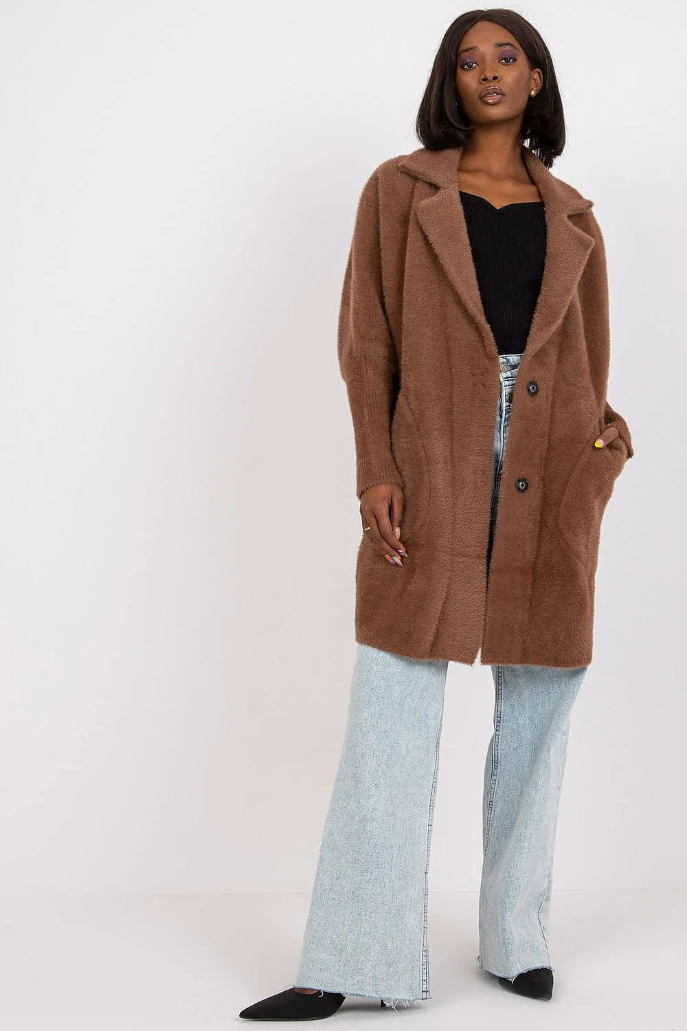 Manteau MBM pour femme coupe droite longueur mi-cuisse poches latérales col à revers matériau doux automne-hiver