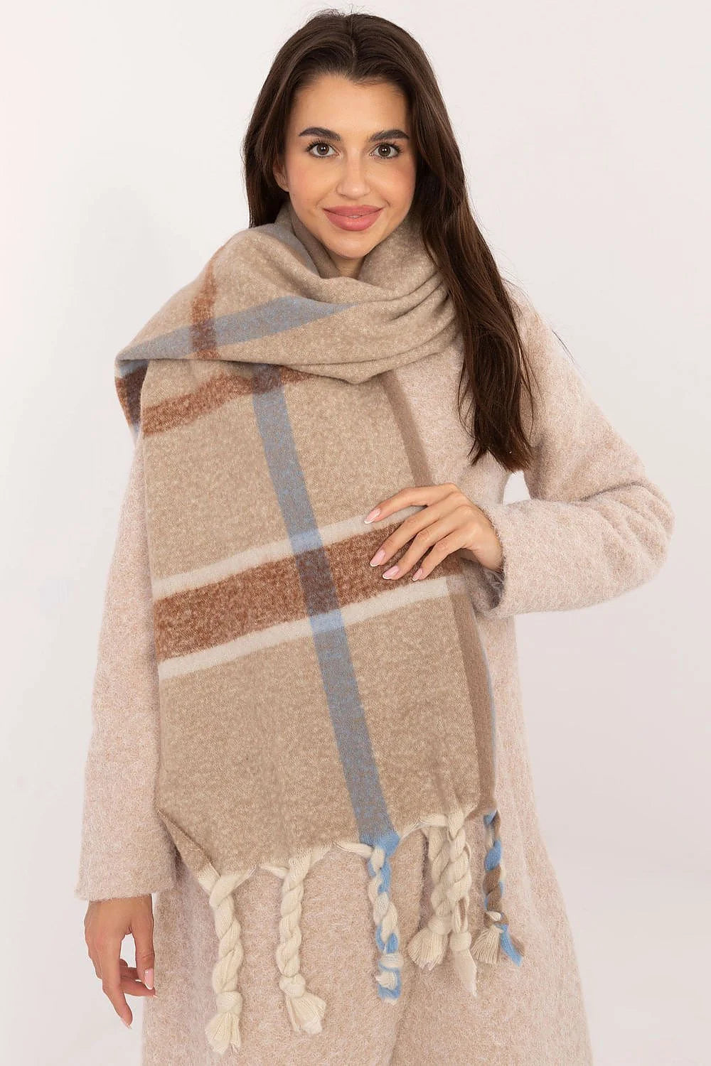 écharpe châle oversize plaid polyester doux moelleux léger chaud long180cm large enveloppant carreaux beige sable marron bleu ciel franges torsadées