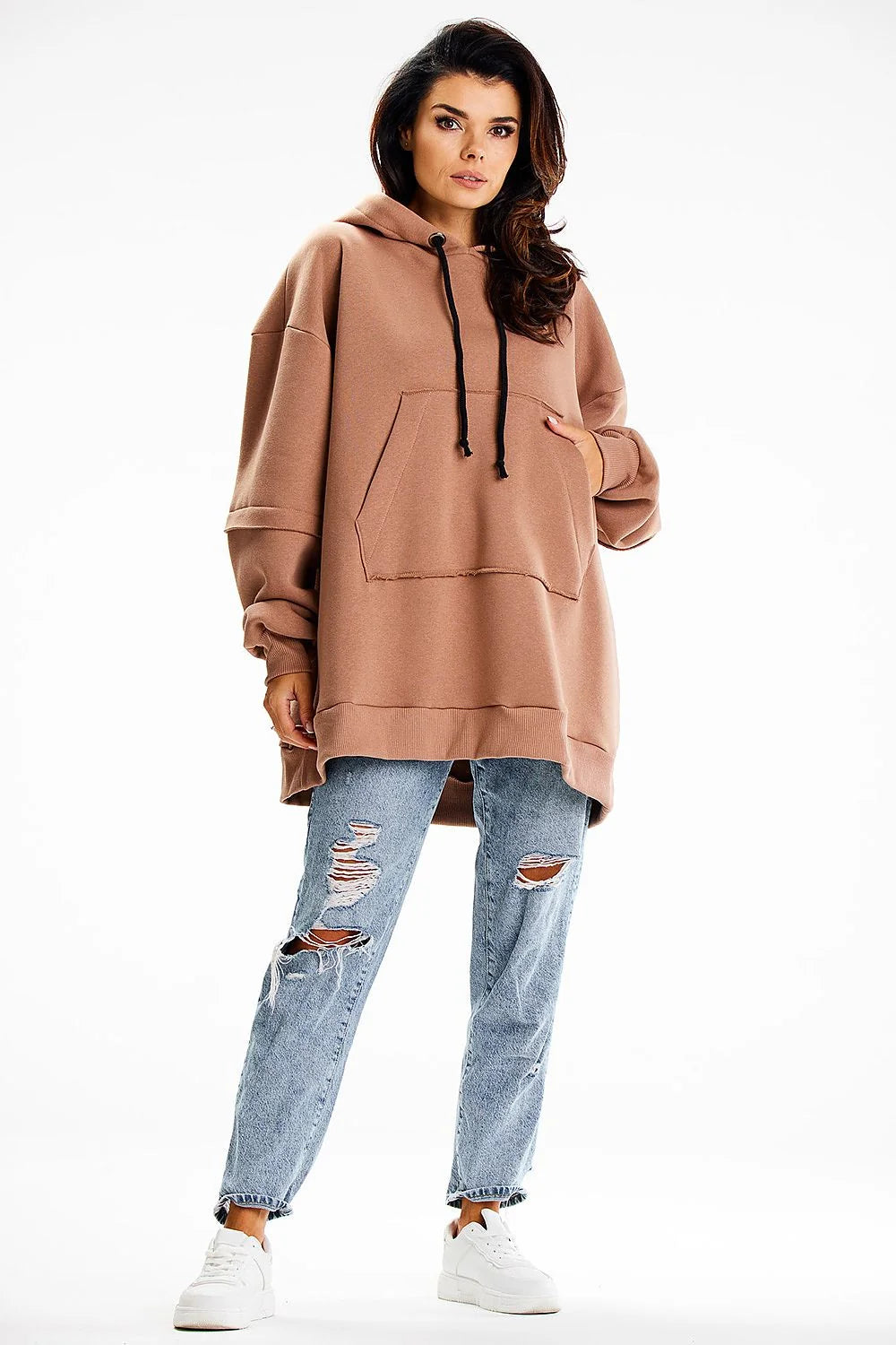 sweatshirt femme oversize streetwear capuche coton polyester terracotta coupe longue épaules tombantes poche kangourou poignets côtelés ourlet brut cordons noirs