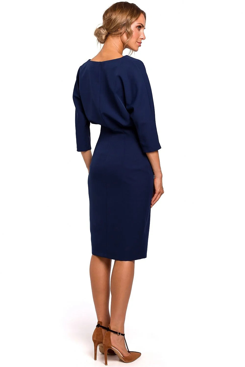 robe fourreau rouge élégante ajustée slim crayon midi taillemarquée encolureV manches34 tissucrêpe stretch fenteavant confort cocktail soirée bureau sophistiquée glamour