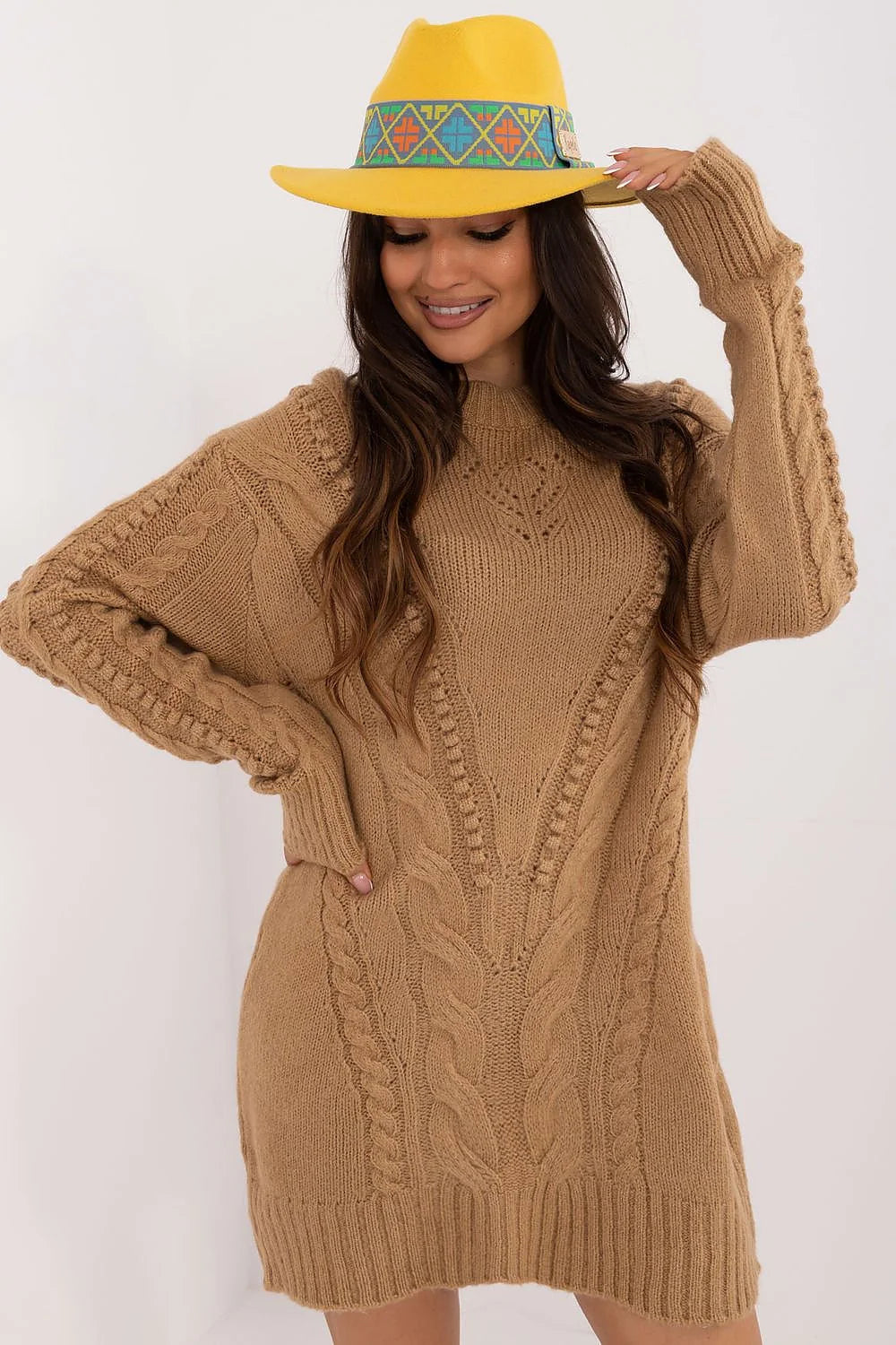 Pull long oversize Badu en maille torsadée couleur camel pour femme, acrylique 80% polyester 15%