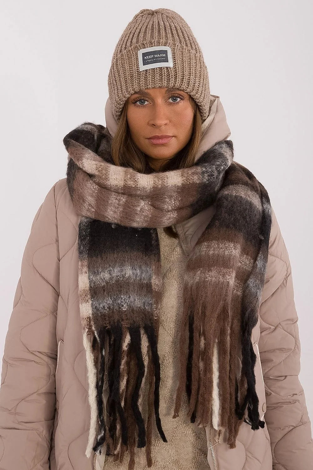 Écharpe en polyester classique motif carreaux châles longs 186 cm franges décoratives mode hiver femmes occasionnels tenues élégantes