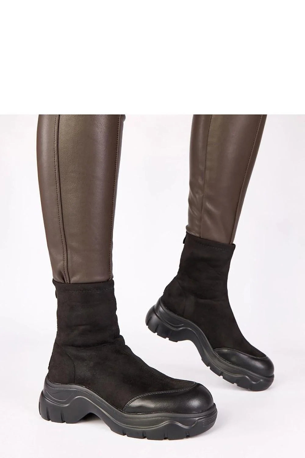 bottines mi mollet femme cuir suédé écologique noir plateforme 5cm semelle crantée bout rond tige ajustée