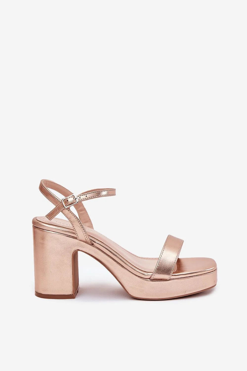 sandales femme talon bloc plateforme dorées métalliques similicuir lanières minimalistes cheville réglable boucle maintien confort stabilité élégantes glamour