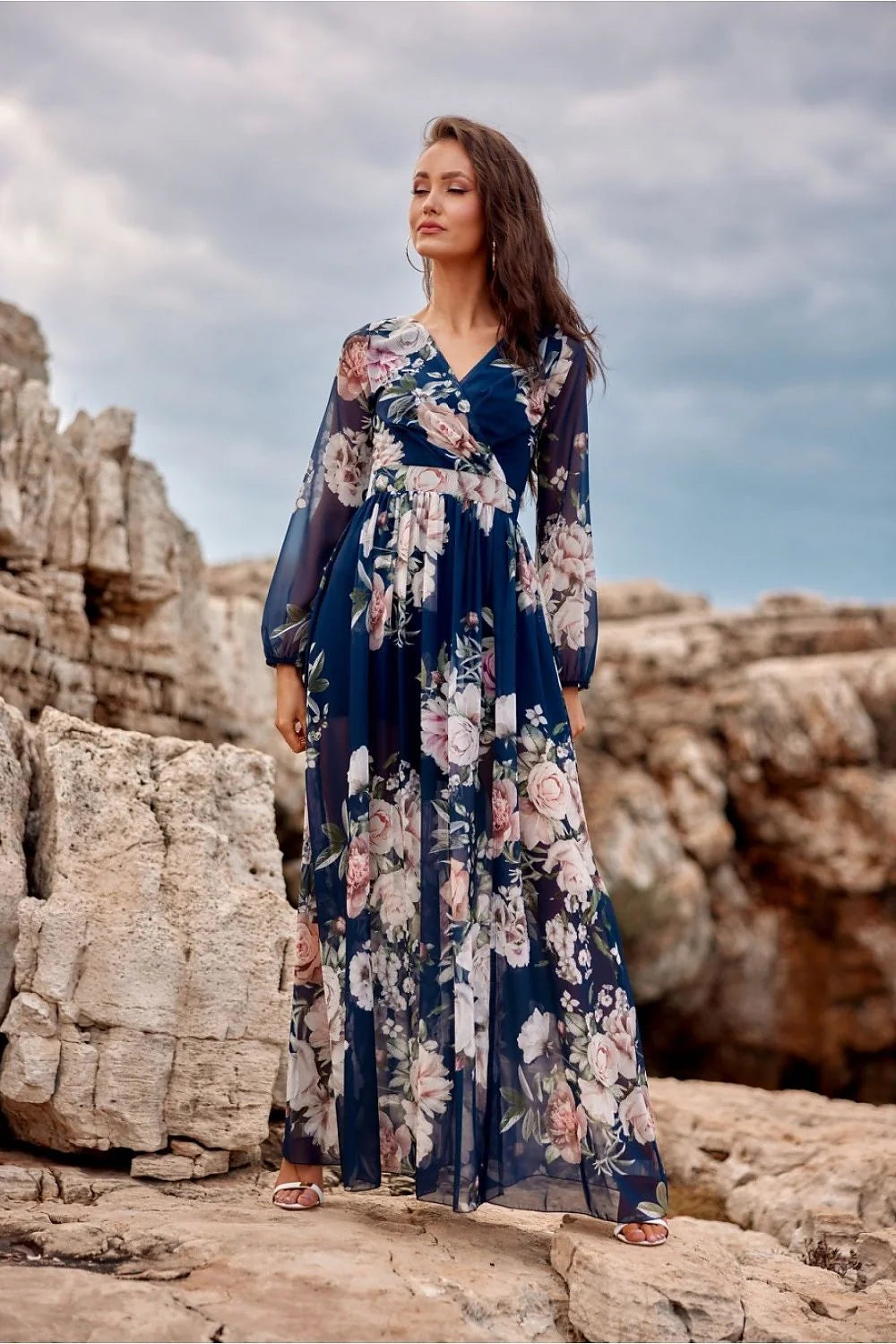 Robe de jour élégante Roco Fashion longue manches longues transparentes encolure V motifs floraux bleu marine femmes