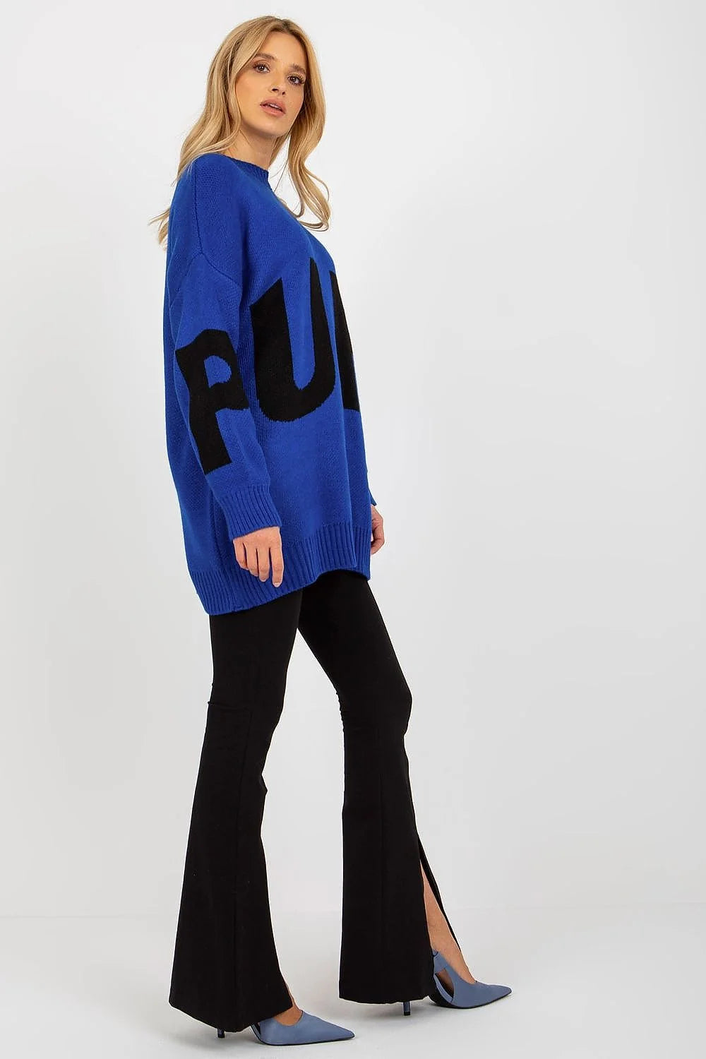 Pull oversize Rue Paris lettrage graphique bleu vif coupe moderne manches longues encolure ronde femmes