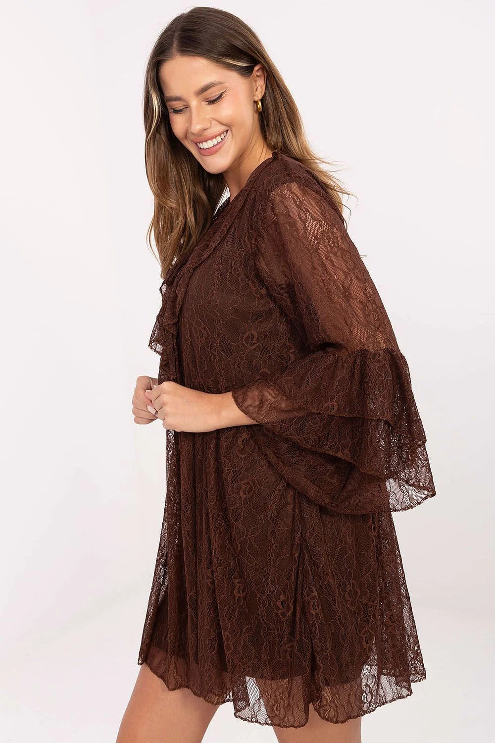 robe soirée dentelle évasée mini manches volants cloche décolleté V noeud plissé doublure opaque coupe fluide taille empire bohème chic