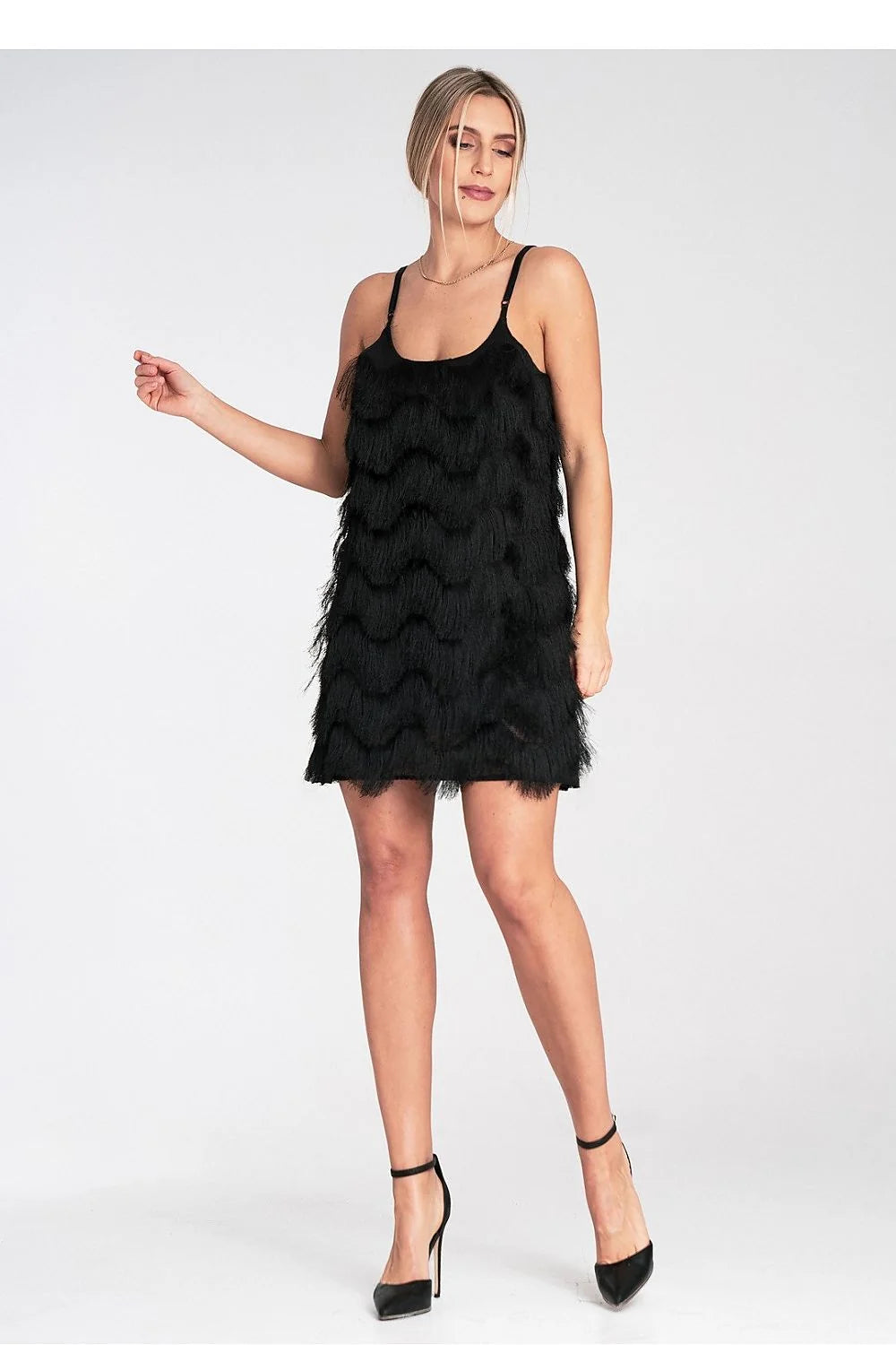 Robe de soirée élégante mini franges décoratives bretelles fines ajustables coupe ample doublée elasthanne polyester femme