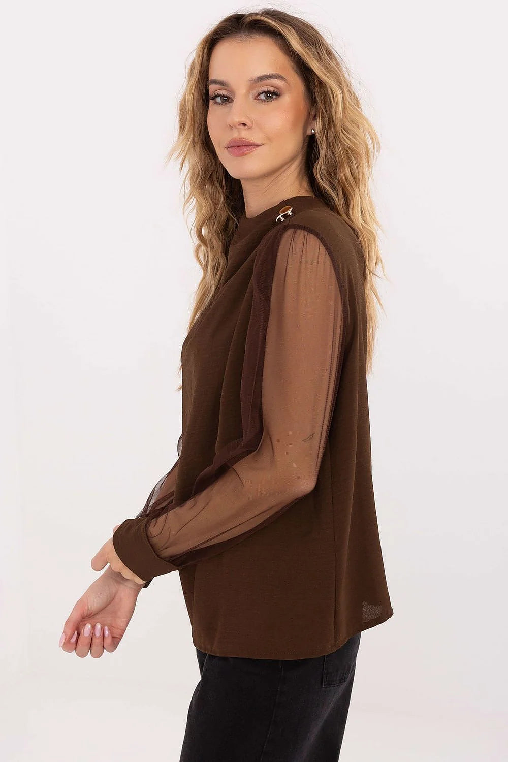 chemisier femme chocolat col montant maille fine manches longues tulle transparent bouffantes plis épaules boutons dorés droite fluide viscose