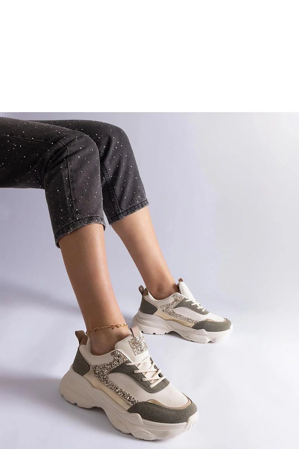 Baskets mode femme Solea design sportif contemporain tige mixte paillettes beige taupe semelle épaisse lacets confortables occasion quotidienne et soirée