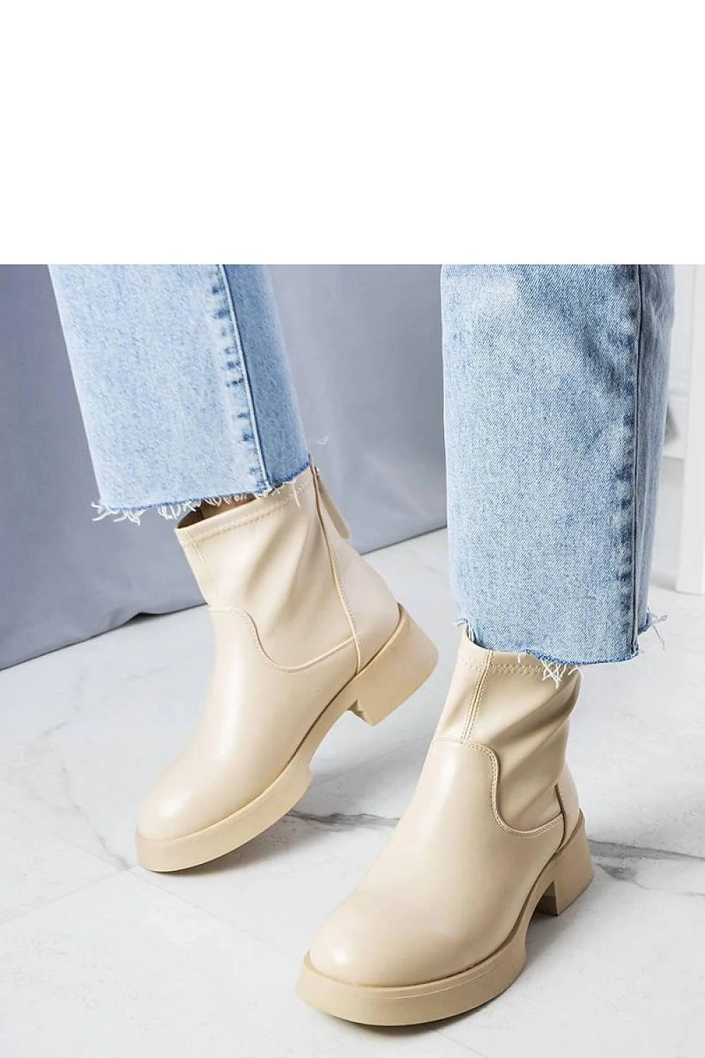 Bottines classiques femmes cuir synthétique crème design moderne urban style zip latéral semelle épaisse confortable tenues élégantes décontractées