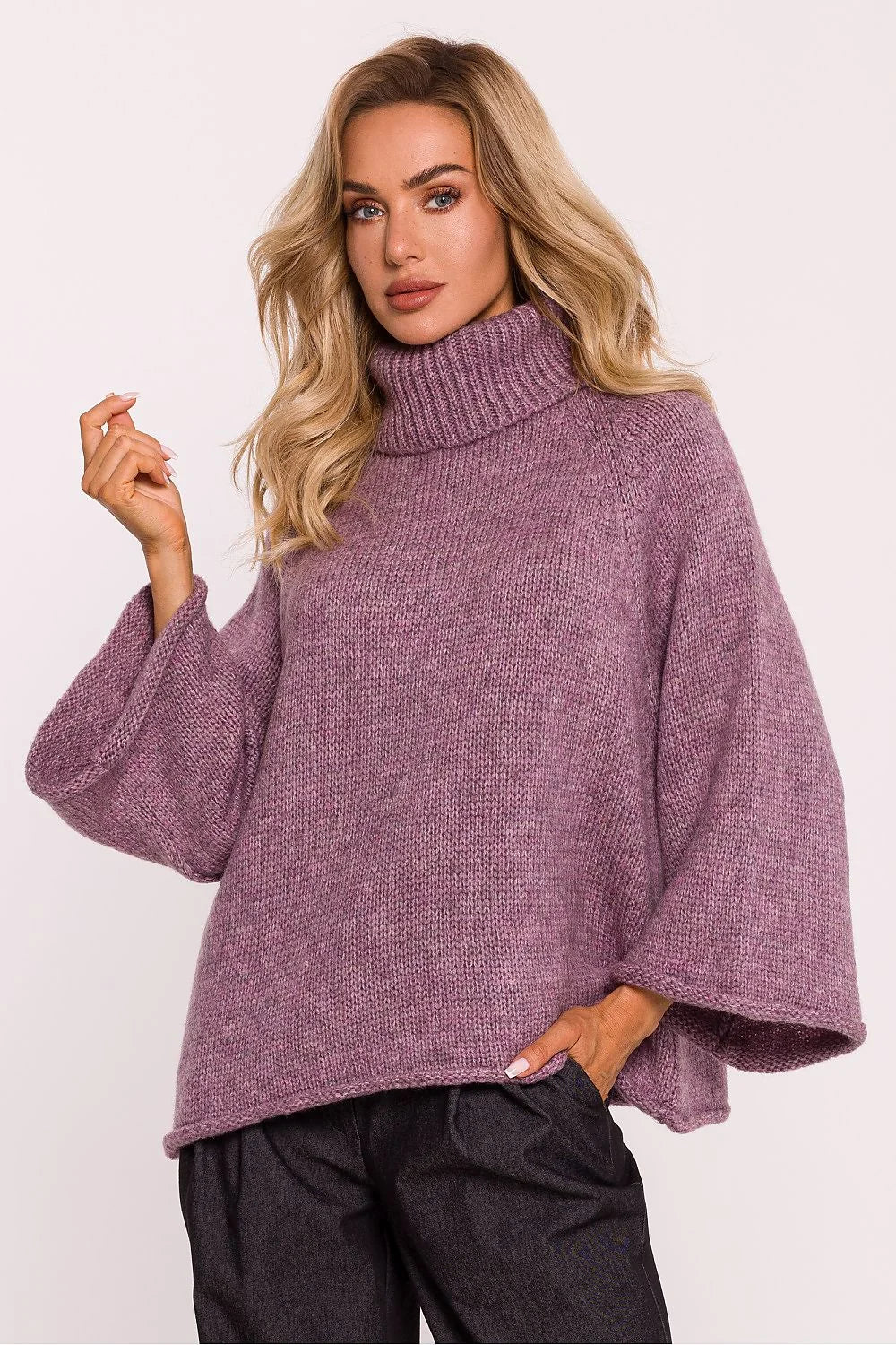 Pull col roulé féminin oversize maille douce coloris aubergine matière polyacrylique polyester lainé Polska qualité