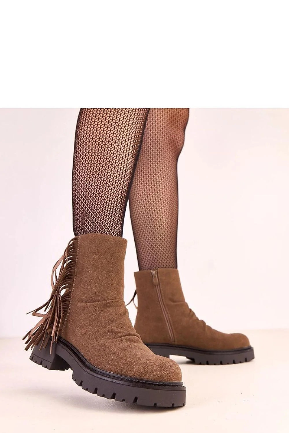 bottines talons épais confort élégant cuir suédé écologique marron western bohème franges décoratives bout rond zip latéral semelle crantée robuste