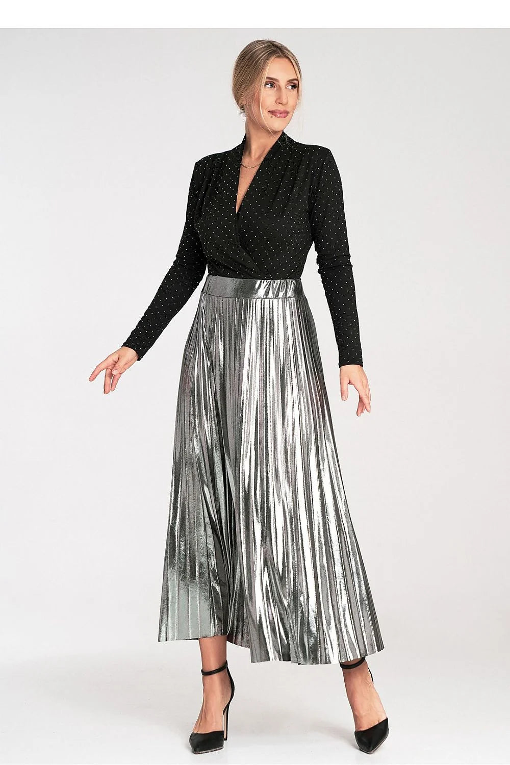 body femme cachecoeur noir micropois blancs manches longues col V plongeant coupe ajustée maille extensible jupe plissée taille haute argentée