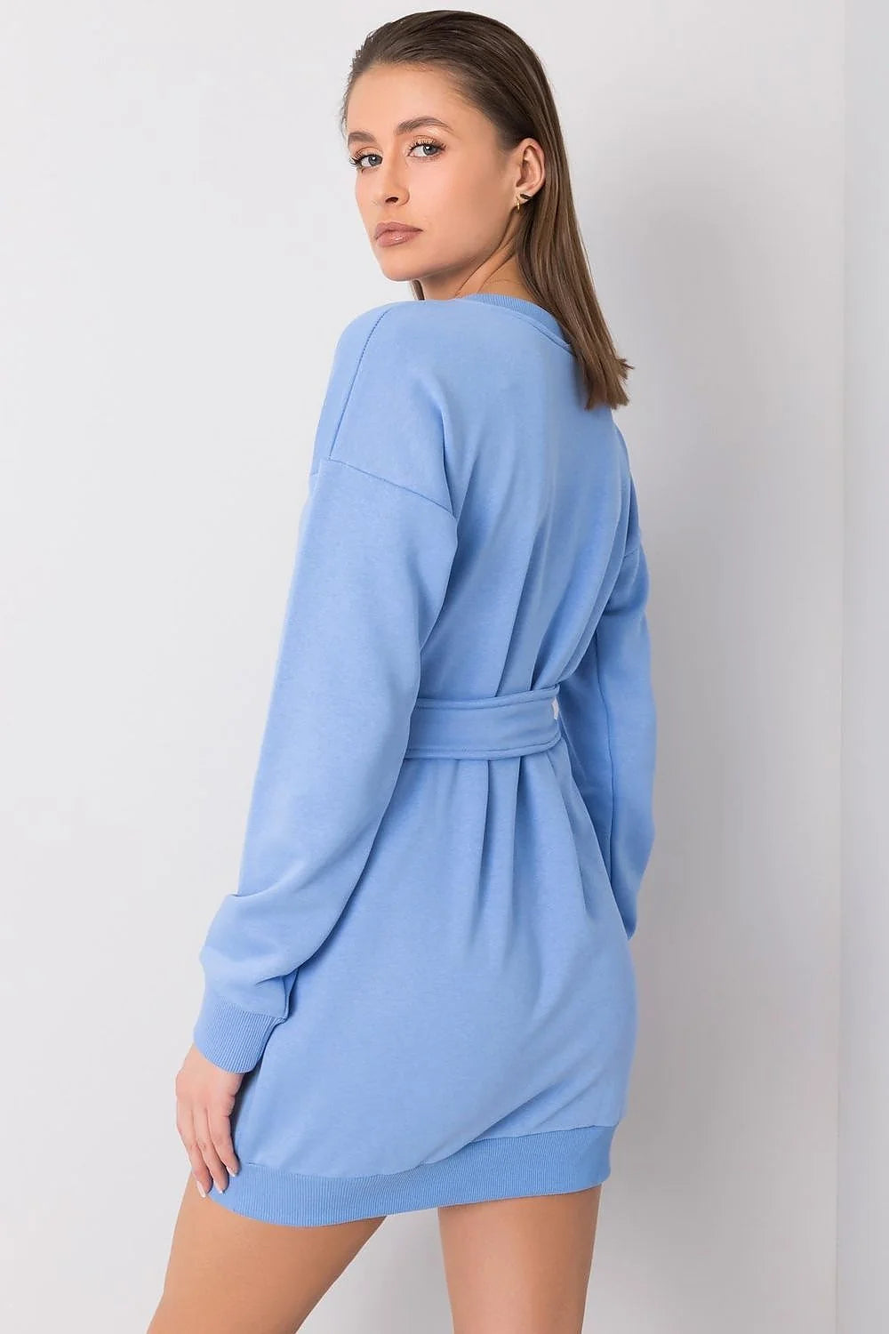 Robe de jour en coton gris, ceinture ajustable, manches longues, encolure ronde, coupe cintrée, longueur mi-cuisse, femmes