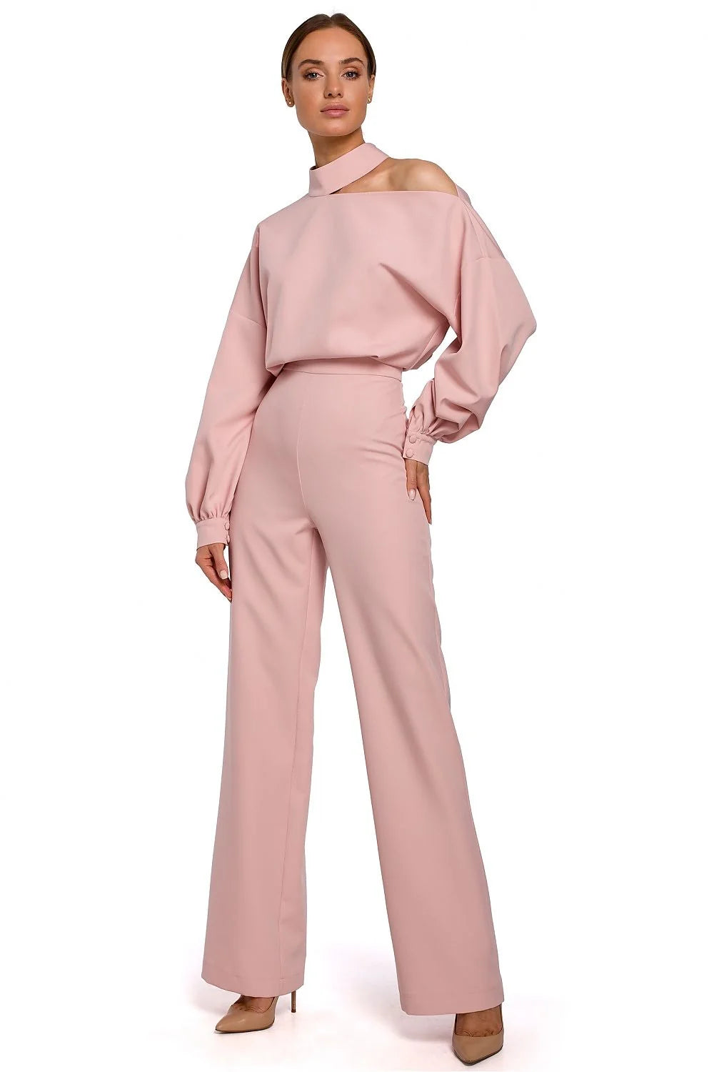 Combinaison pantalon rouge vif polyester femme moderne élégante manches longues épaules dénudées chic