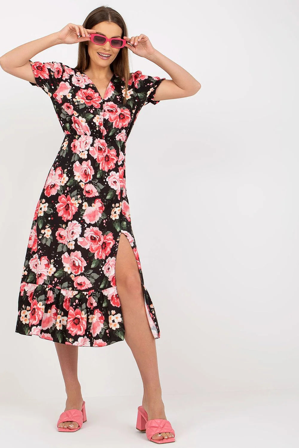 Robe d'été florale femme manches courtes polyester elasthanne fente volant universelle 95% polyester 5% elasthanne